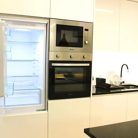 G 0.6 - G.oogle Nest Smart House